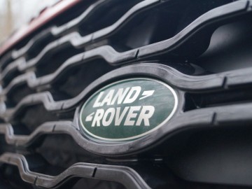 Range Rover Velar P400 R-Dynamic 400 KM &ndash; Udane połączenie sportu i luksusu?