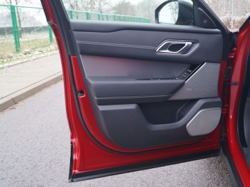 Range Rover Velar P400 R-Dynamic 400 KM &ndash; Udane połączenie sportu i luksusu?