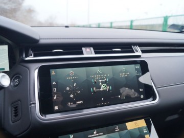 Range Rover Velar P400 R-Dynamic 400 KM &ndash; Udane połączenie sportu i luksusu?