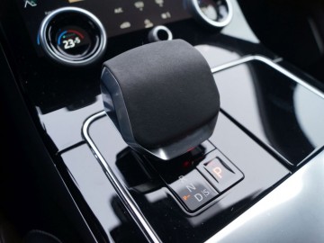 Range Rover Velar P400 R-Dynamic 400 KM &ndash; Udane połączenie sportu i luksusu?