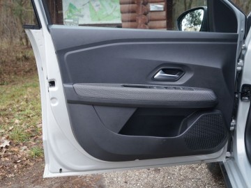 Dacia Jogger 1.0 TCe 110 KM &ndash; Auto z aspiracjami