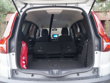 Dacia Jogger 1.0 TCe 110 KM &ndash; Auto z aspiracjami