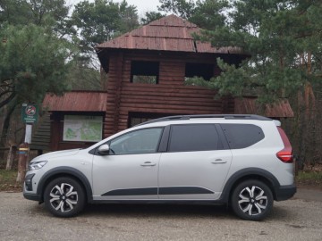 Dacia Jogger 1.0 TCe 110 KM &ndash; Auto z aspiracjami