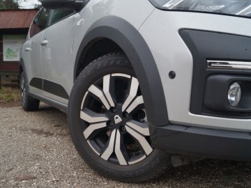Dacia Jogger 1.0 TCe 110 KM &ndash; Auto z aspiracjami