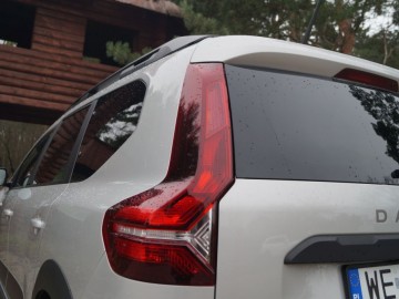 Dacia Jogger 1.0 TCe 110 KM &ndash; Auto z aspiracjami