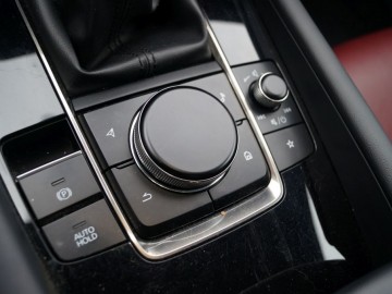 Mazda 3 2.0 e-Skyactiv X M Hybrid 186 KM &ndash; Prawdziwy lider