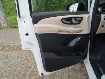 Mercedes EQV 300 Extra Long 204 KM &nbsp;&ndash; Czy to ma sens?