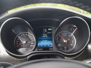 Mercedes EQV 300 Extra Long 204 KM &nbsp;&ndash; Czy to ma sens?