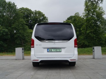 Mercedes EQV 300 Extra Long 204 KM &nbsp;&ndash; Czy to ma sens?