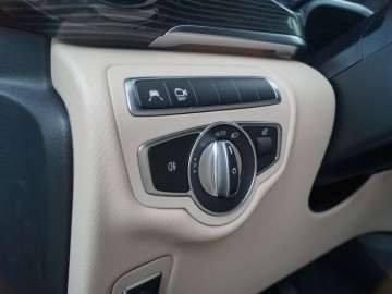 Mercedes EQV 300 Extra Long 204 KM &nbsp;&ndash; Czy to ma sens?