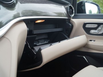 Mercedes EQV 300 Extra Long 204 KM &nbsp;&ndash; Czy to ma sens?