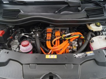 Mercedes EQV 300 Extra Long 204 KM &nbsp;&ndash; Czy to ma sens?