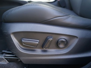 Toyota Corolla Cross iAWD e-CVT 197 KM &ndash; Jakość i praktyczność nie rzucająca się w oczy