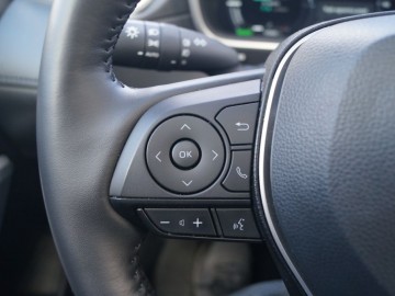 Toyota Corolla Cross iAWD e-CVT 197 KM &ndash; Jakość i praktyczność nie rzucająca się w oczy