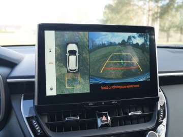 Toyota Corolla Cross iAWD e-CVT 197 KM &ndash; Jakość i praktyczność nie rzucająca się w oczy