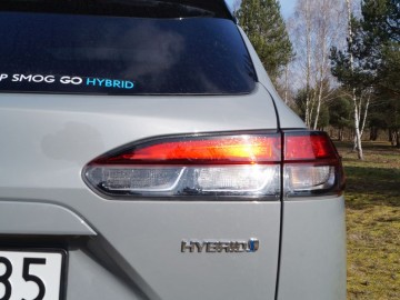 Toyota Corolla Cross iAWD e-CVT 197 KM &ndash; Jakość i praktyczność nie rzucająca się w oczy
