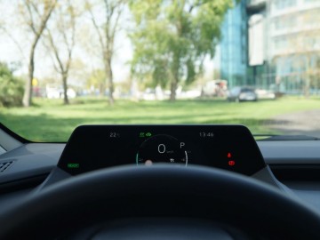 Toyota Prius 2.0 Hybrid Dynamic Force Plug-in 223 KM &ndash; Inne oblicze