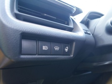 Toyota Prius 2.0 Hybrid Dynamic Force Plug-in 223 KM &ndash; Inne oblicze