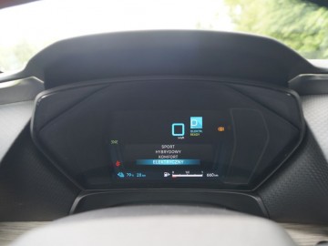 Citroen C5 X PHEV 225 e-EAT8 225 KM &ndash; Komfort na kołach