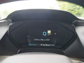 Citroen C5 X PHEV 225 e-EAT8 225 KM &ndash; Komfort na kołach