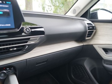Citroen C5 X PHEV 225 e-EAT8 225 KM &ndash; Komfort na kołach