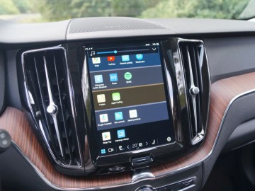 Volvo XC60 T6  AWD Recharge 350 KM - Udane połączenie