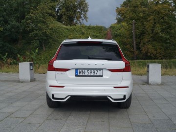 Volvo XC60 T6  AWD Recharge 350 KM - Udane połączenie