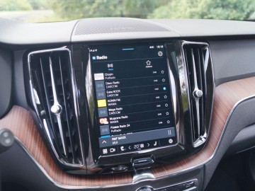 Volvo XC60 T6  AWD Recharge 350 KM - Udane połączenie