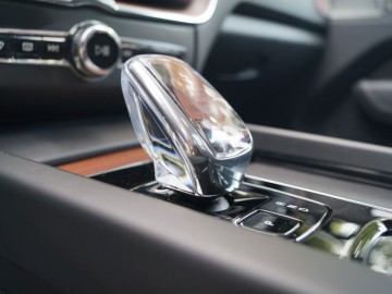 Volvo XC60 T6  AWD Recharge 350 KM - Udane połączenie
