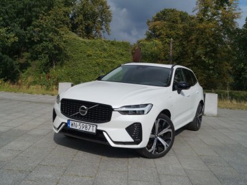 Volvo XC60 T6  AWD Recharge 350 KM - Udane połączenie