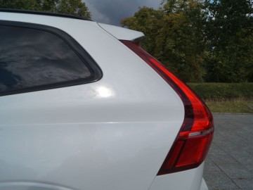 Volvo XC60 T6  AWD Recharge 350 KM - Udane połączenie