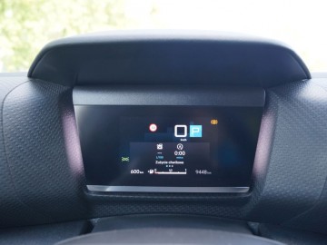 Citroen C4 X 1.2 PureTech 130 EAT8 Maxx &ndash; Crossover czy sedan? A może jedno i drugie