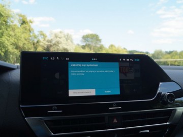 Citroen C4 X 1.2 PureTech 130 EAT8 Maxx &ndash; Crossover czy sedan? A może jedno i drugie