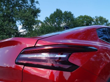 Citroen C4 X 1.2 PureTech 130 EAT8 Maxx &ndash; Crossover czy sedan? A może jedno i drugie
