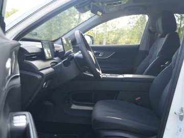 Chery Tiggo 8 PHEV Prestige - Bardzo dużo za niewiele