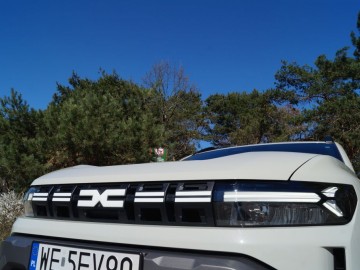 Dacia Duster Hybrid 140 KM 4x2 Extreme - Zaskakująca pod wieloma względami