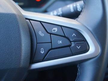 Dacia Duster Hybrid 140 KM 4x2 Extreme - Zaskakująca pod wieloma względami