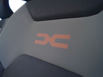Dacia Duster Hybrid 140 KM 4x2 Extreme - Zaskakująca pod wieloma względami