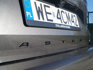 Opel Astra Sports Tourer Plug-in Hybrid GS 1.6 180 KM &ndash; Gdy oszczędność idzie w parze z praktycznością 
