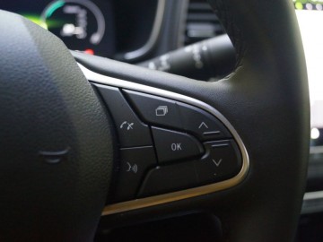 Renault Megane GrandCoupe Techno 1.5 dCi 115 KM EDC &ndash; Ostatni Mohikanin