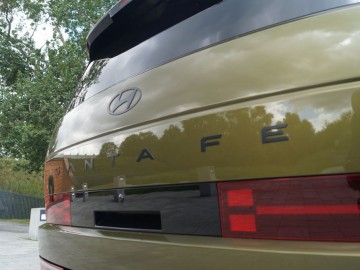 Hyundai Santa Fe 1.6 T-GDI PHEV AWD Calligraphy 253 KM &ndash; Nieszablonowy