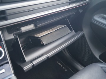 Hyundai Santa Fe 1.6 T-GDI PHEV AWD Calligraphy 253 KM &ndash; Nieszablonowy