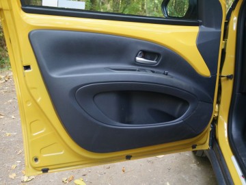 Toyota Aygo X Hybrid Style GR Sport 1.5 e-CVT 116 KM &ndash; Miejska pszcz&oacute;łka