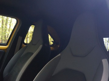 Toyota Aygo X Hybrid Style GR Sport 1.5 e-CVT 116 KM &ndash; Miejska pszcz&oacute;łka
