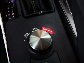 Lexus IS ostro przyprawiony