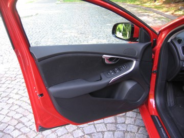Volvo V40 T3 &ndash; Nie mylić z kombi