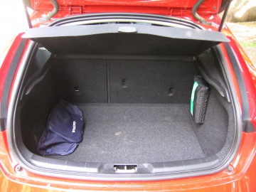 Volvo V40 T3 &ndash; Nie mylić z kombi