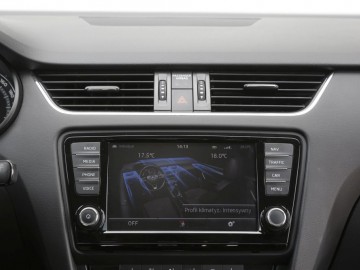 Skoda Octavia Scout 2.0 TDI 4x4 DSG - Dylemat