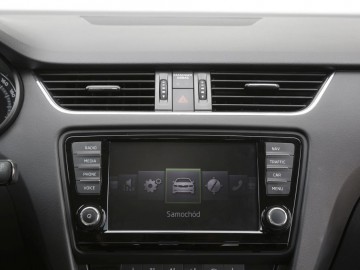 Skoda Octavia Scout 2.0 TDI 4x4 DSG - Dylemat