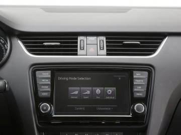 Skoda Octavia Scout 2.0 TDI 4x4 DSG - Dylemat